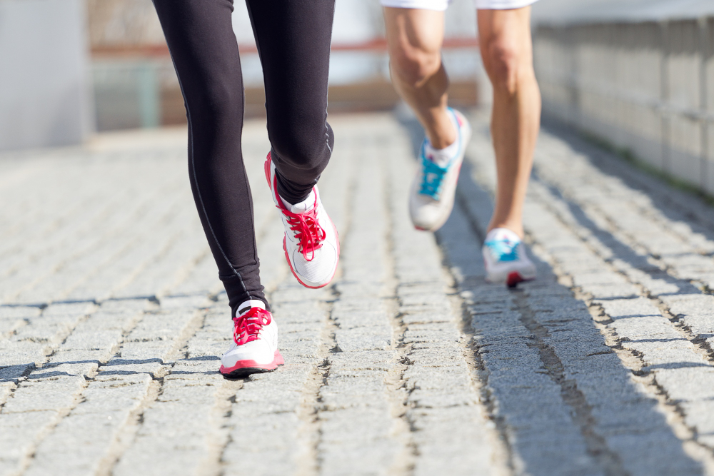 Corre 4 no asfalto